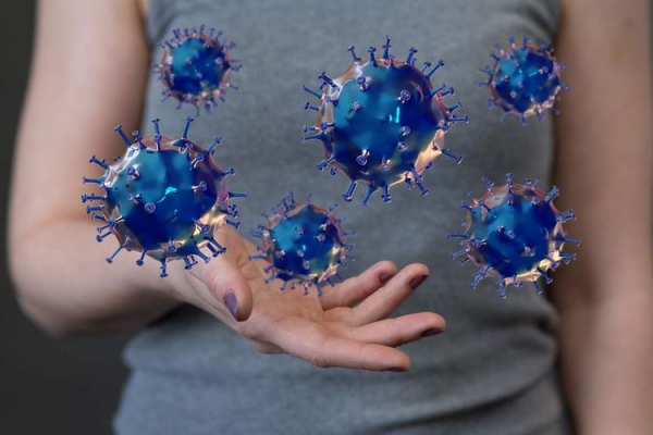 教师疑似诅咒学生得甲流引质疑，当地教育局：涉事教师已停职